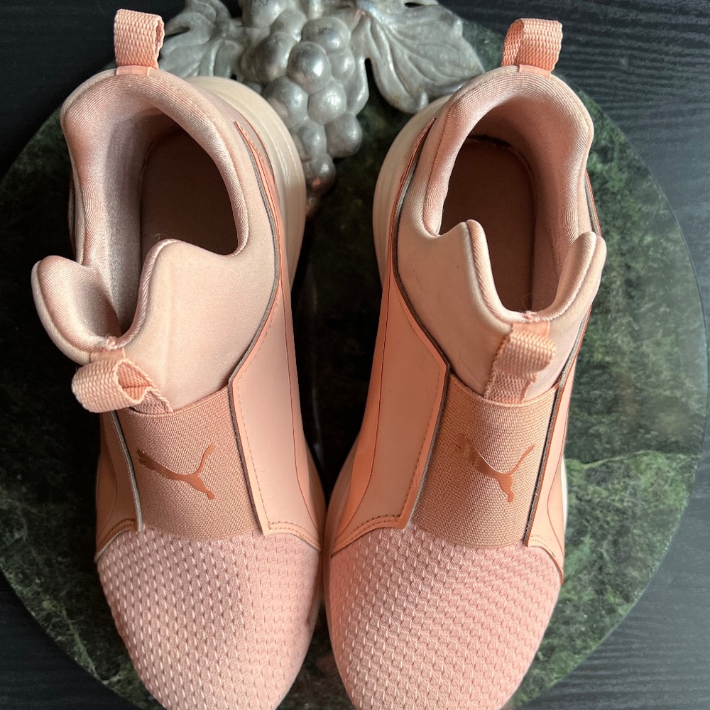 LAST CHANCE Baby Pink puma pull tab sneakers